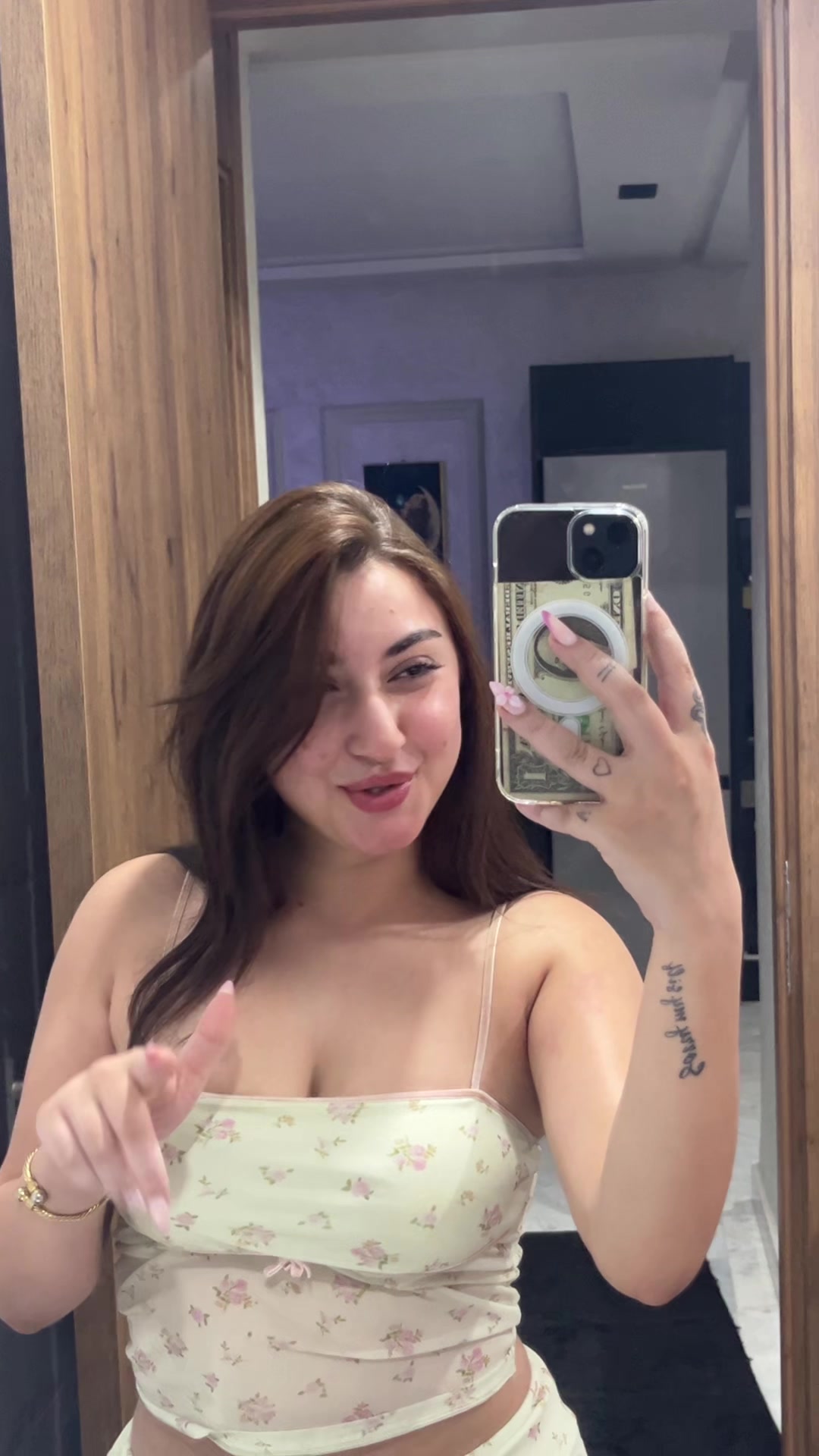 @Amina🎀