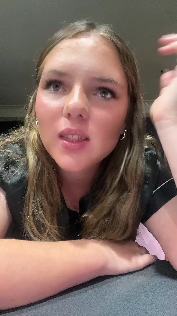 @Chloe🫶