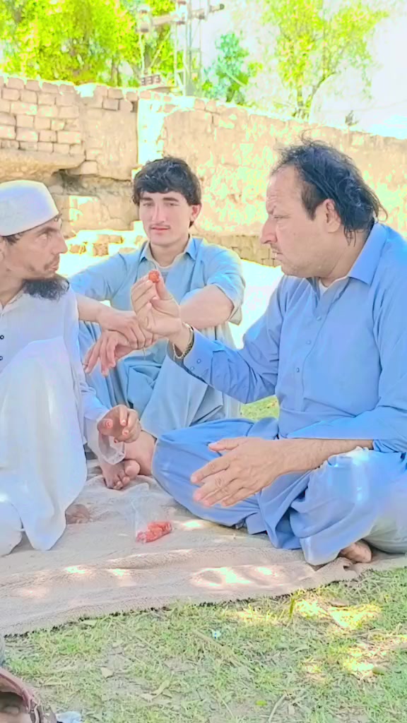 @🧡🤎💛Malak Namat Allah💙💜💚