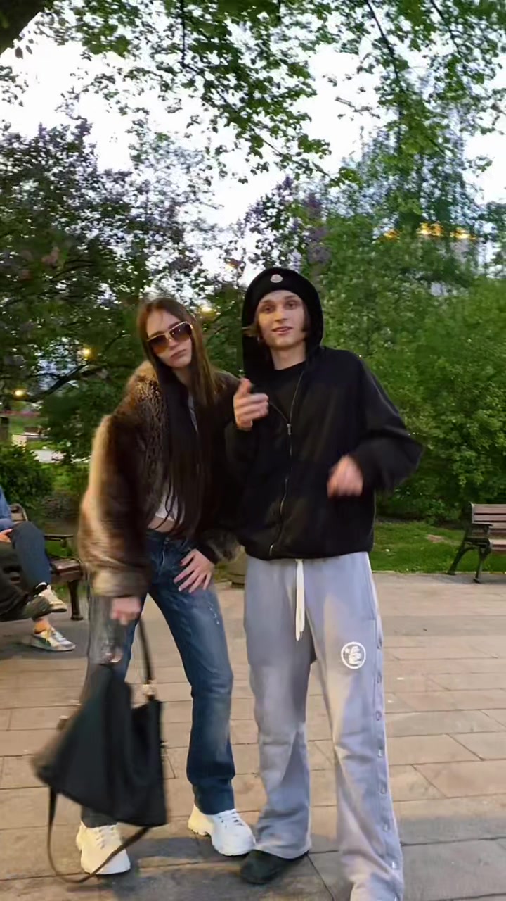 @g0ley_