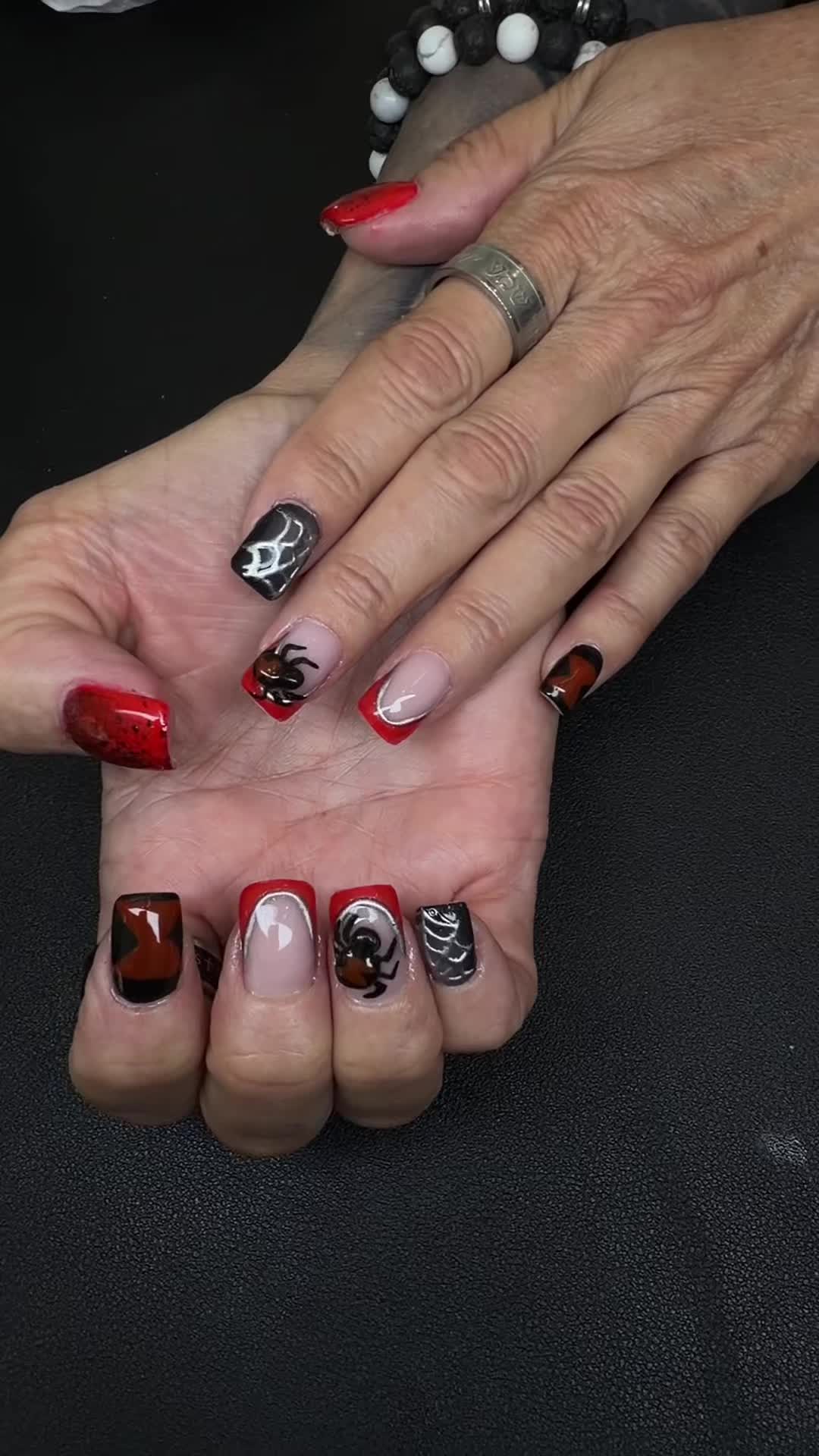 @GottaLuvNails