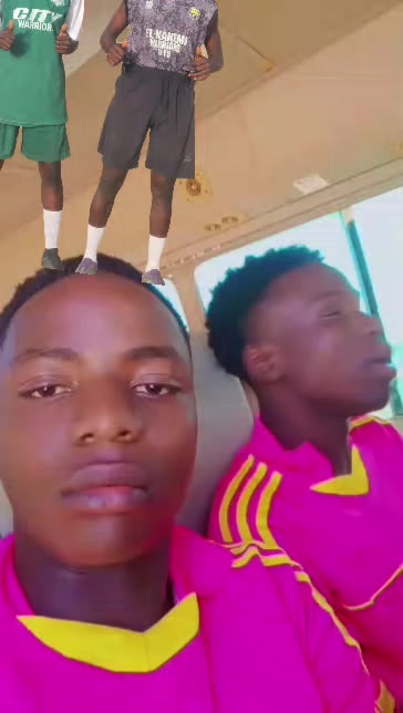 @itz bolomson footballer