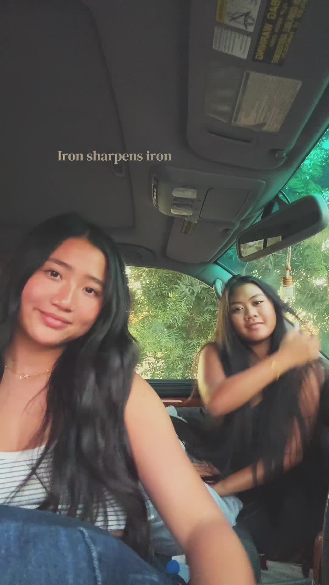 @ellabobella