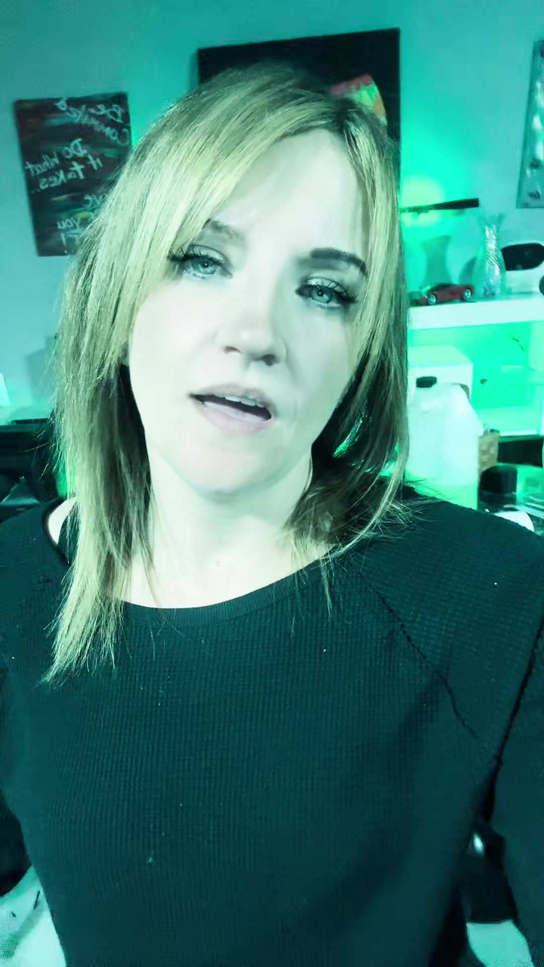 @AshLerew