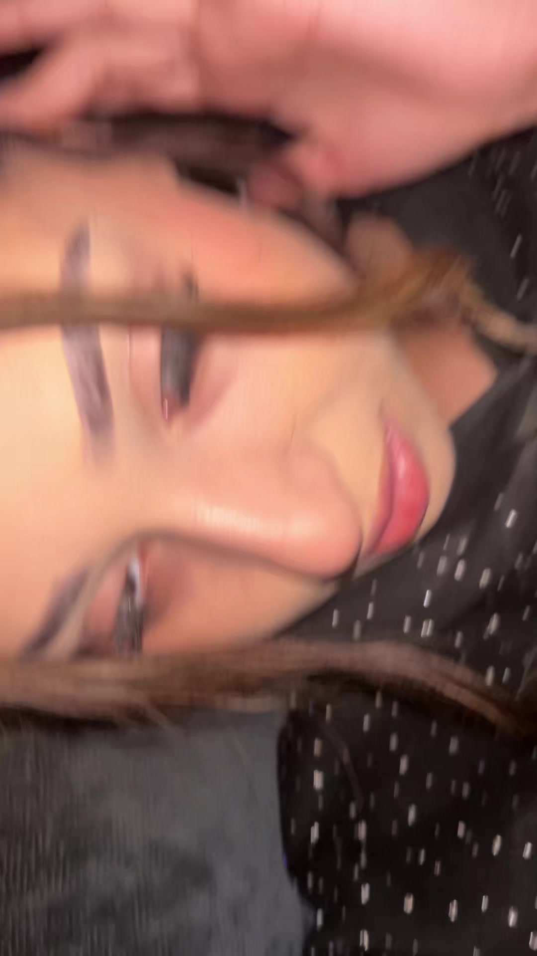 @Bella