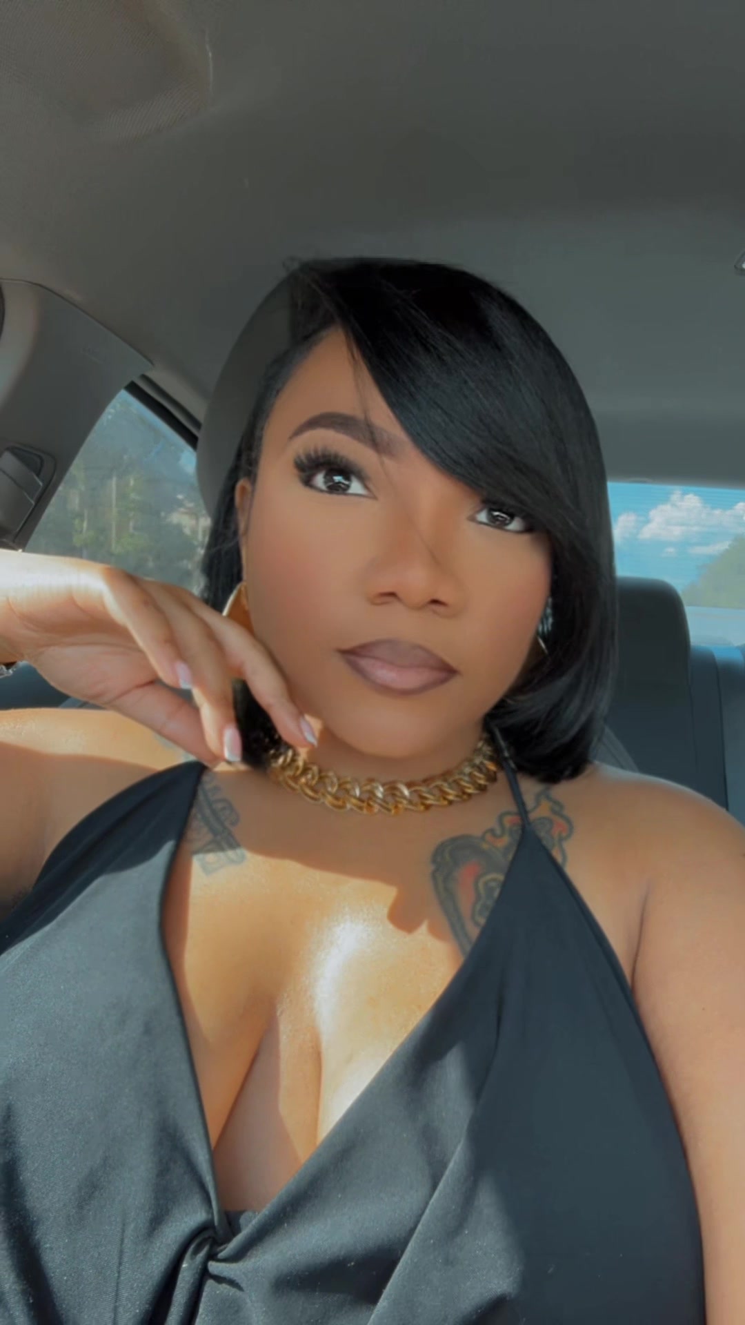 @QueenTheHairstylist