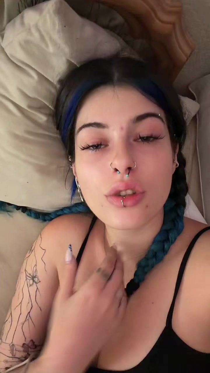@Rebecca🍒