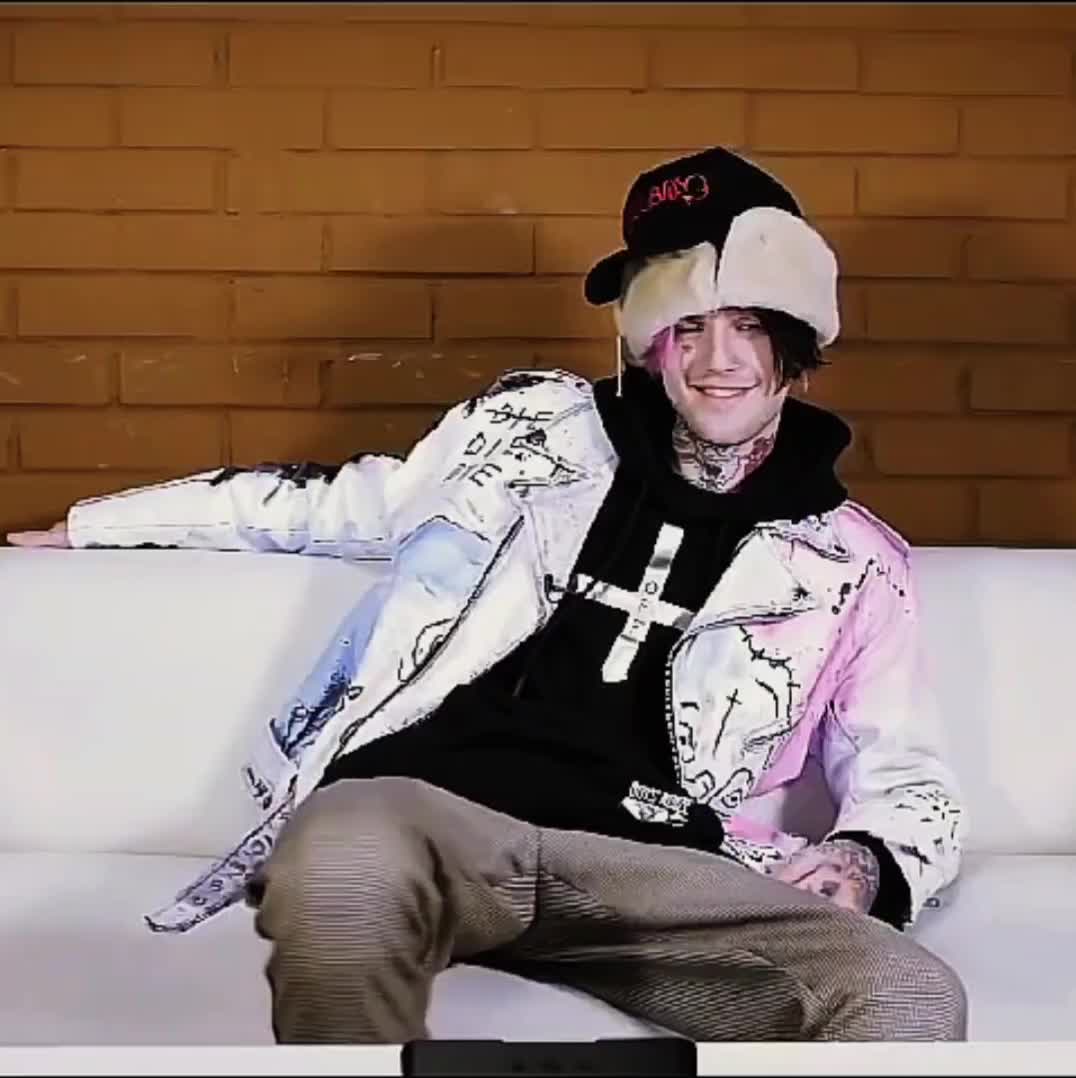 @𝓐𝓶𝓮𝓵𝓲𝓪🌺