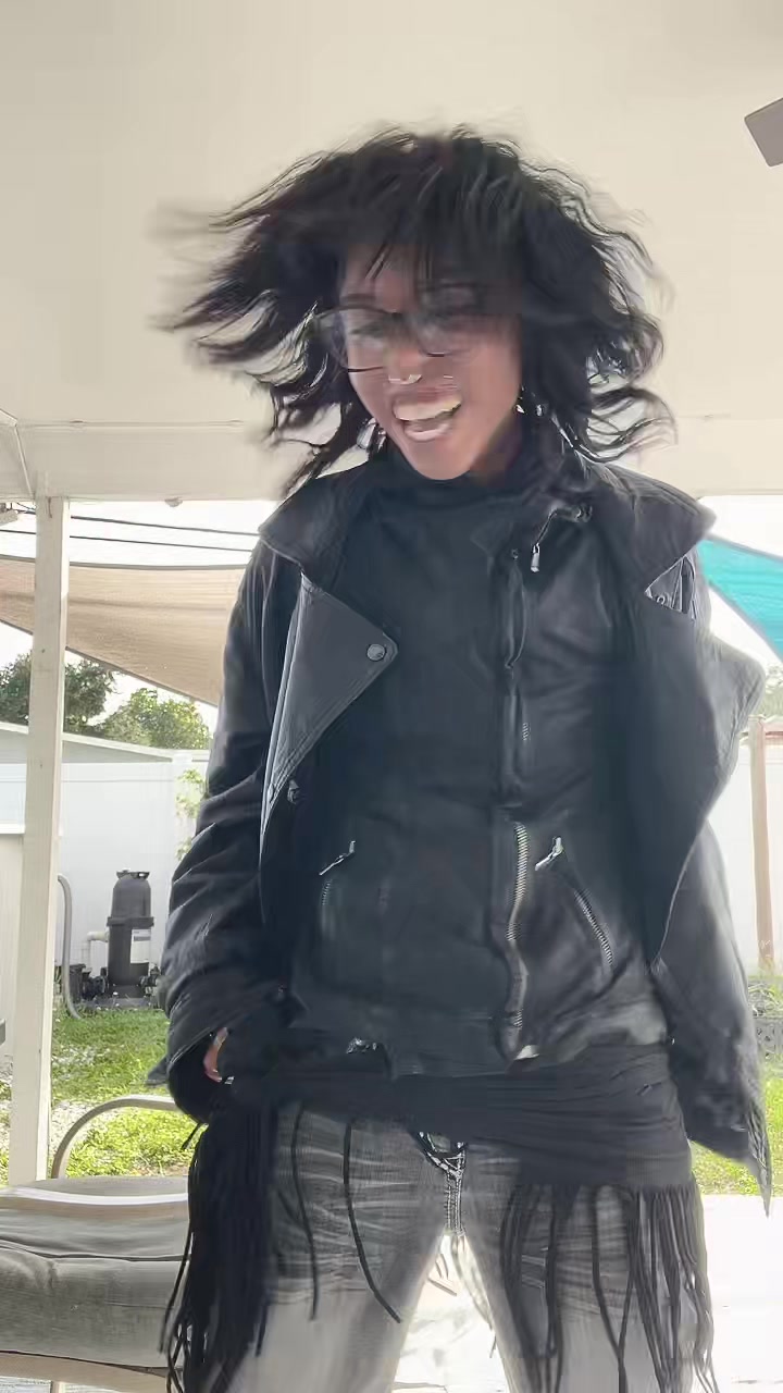 @myownmiyari