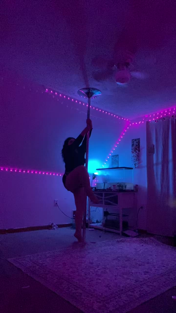 @areana garcia🌑💫