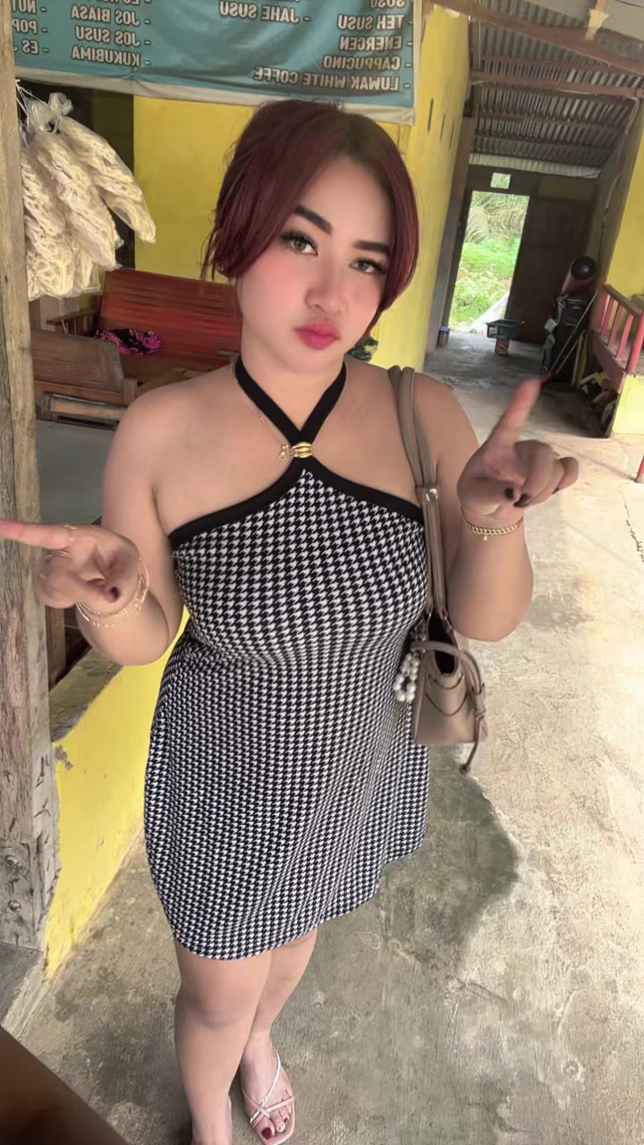 @julia frinella sari
