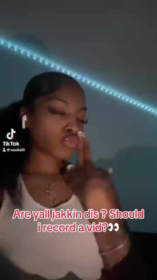 @Nasia_lii