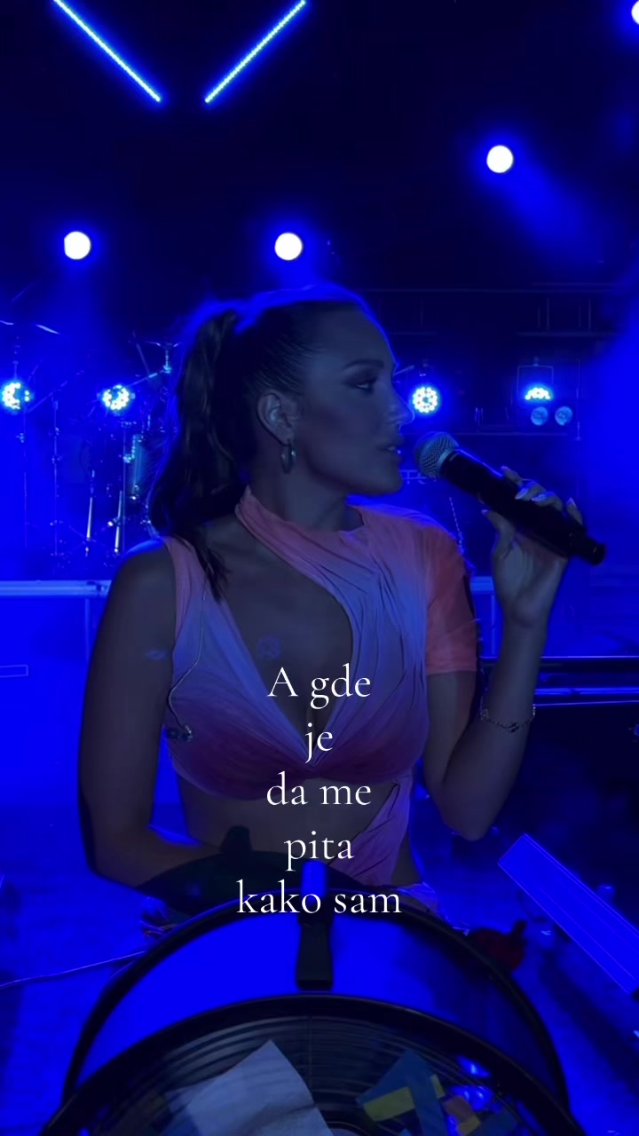 @….