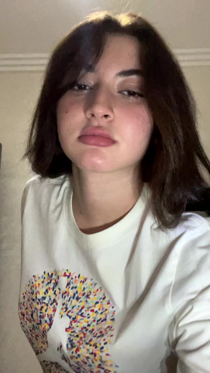 @Amina🎀