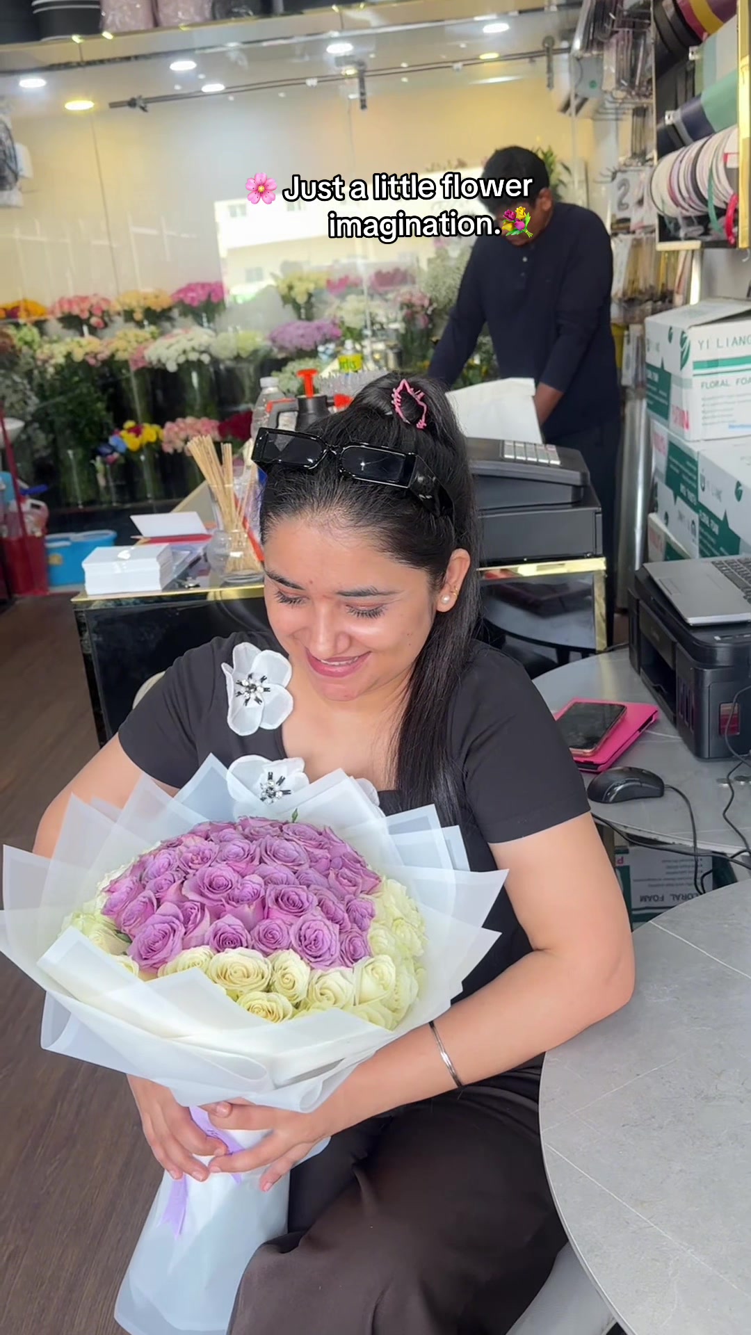 @Blooms Flowers UAE