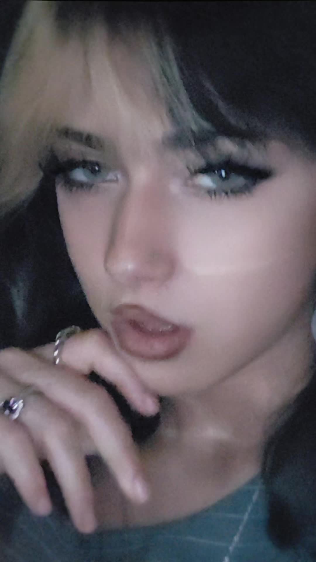 @repooni_r
