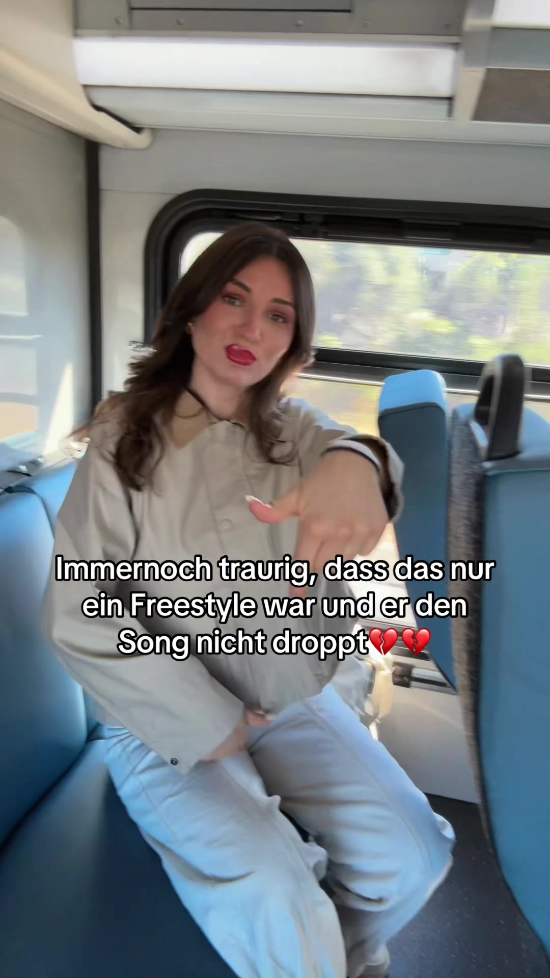 @Lili💌 | Flugbegleiterin✈️