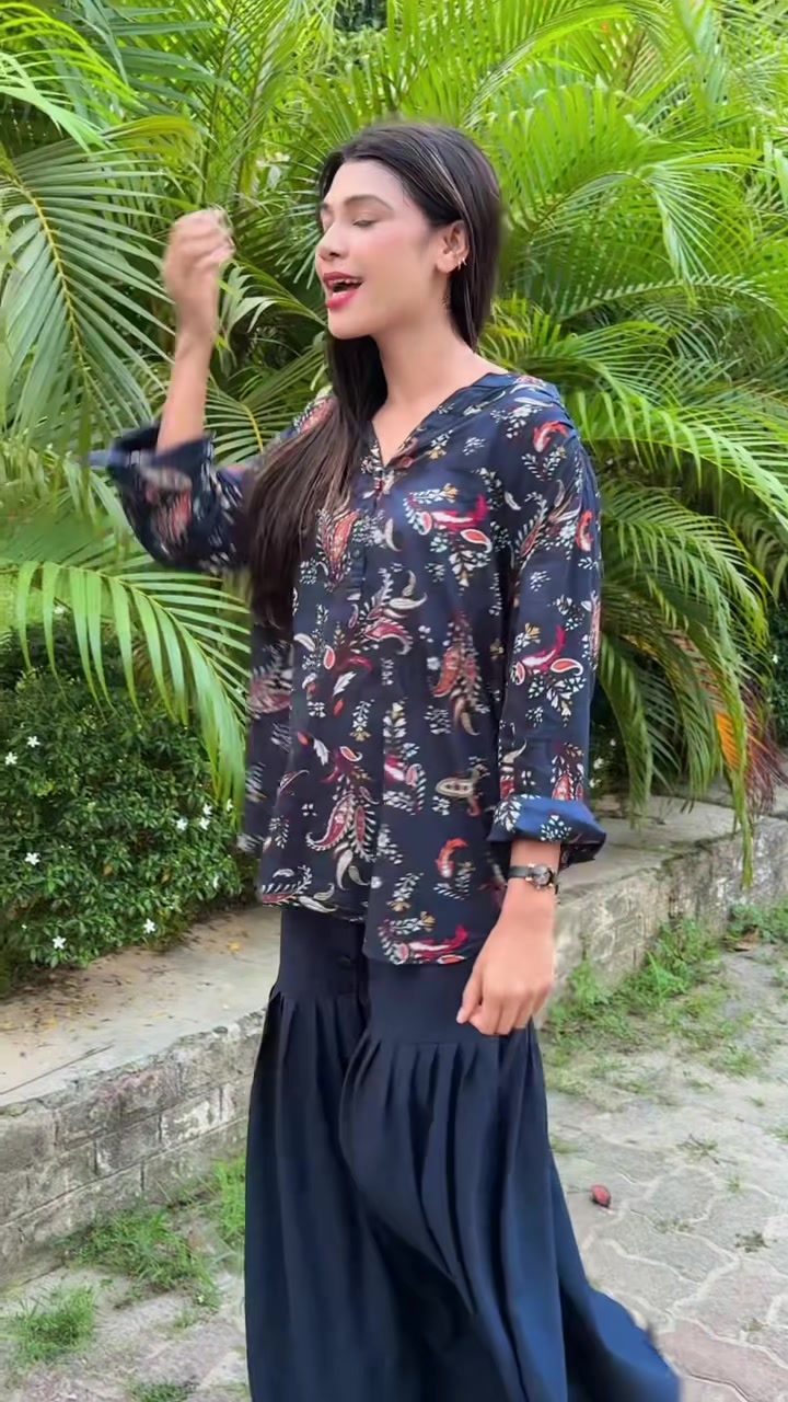 @👩&zwj;🎓⚖️Arshi +(আরু)⚖️🎓