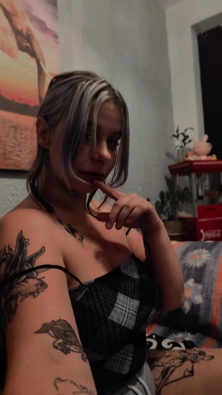 @buzzedqueen