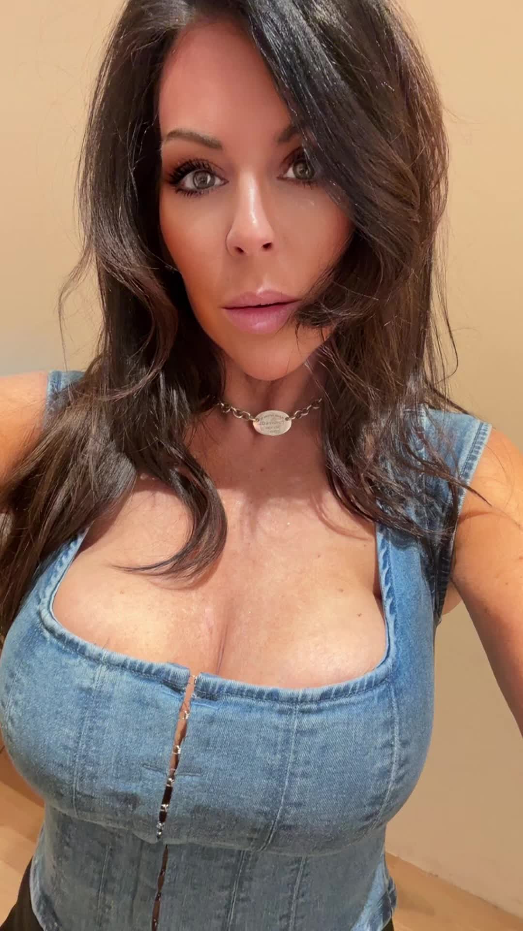 @Laura