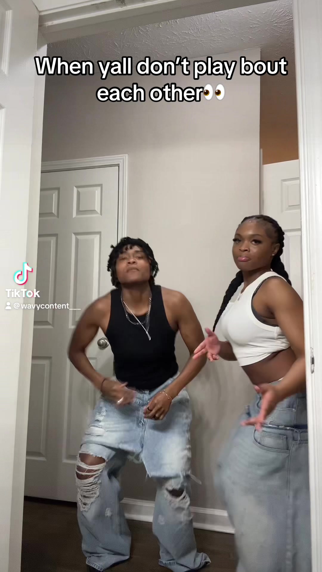 @wavycontent_