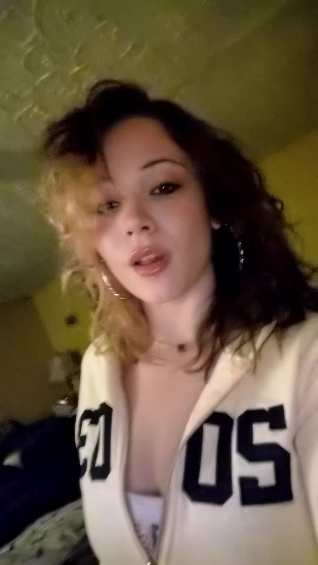 @Pog Bunny ๐