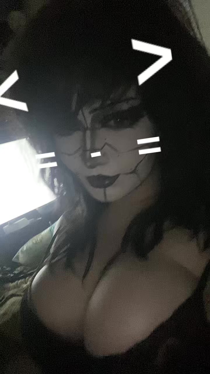 @🧟♀️