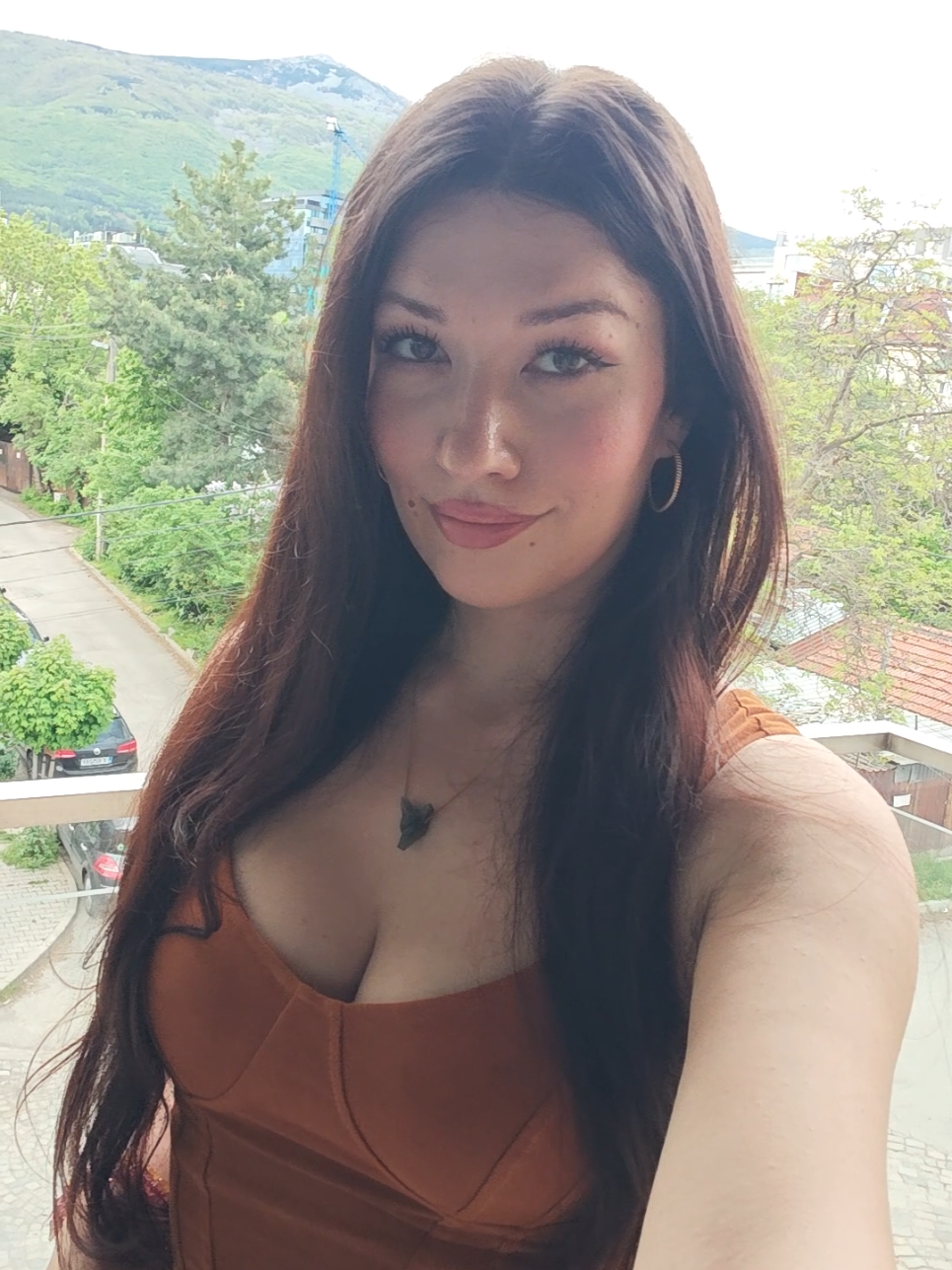 @Sa Majest&eacute; Katya