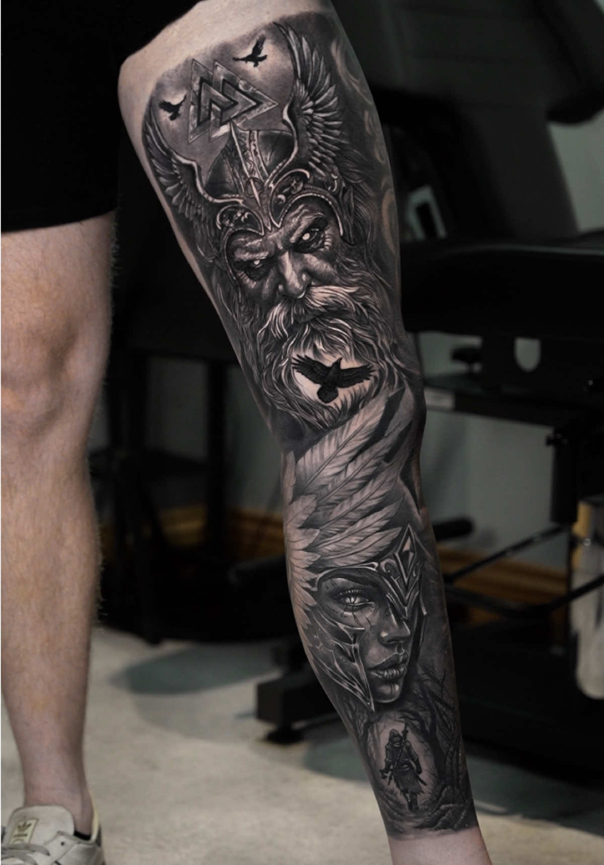 @Blackcloud Tattoo Artist