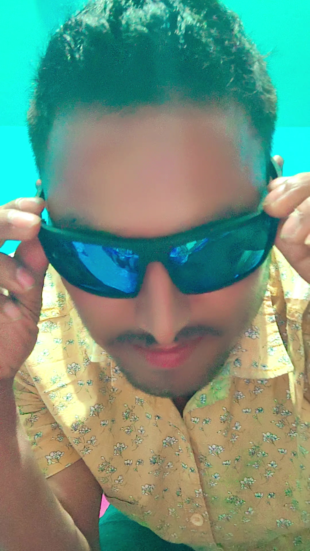 @आमाको कान्छो छोरा ठकुरी राजा💋