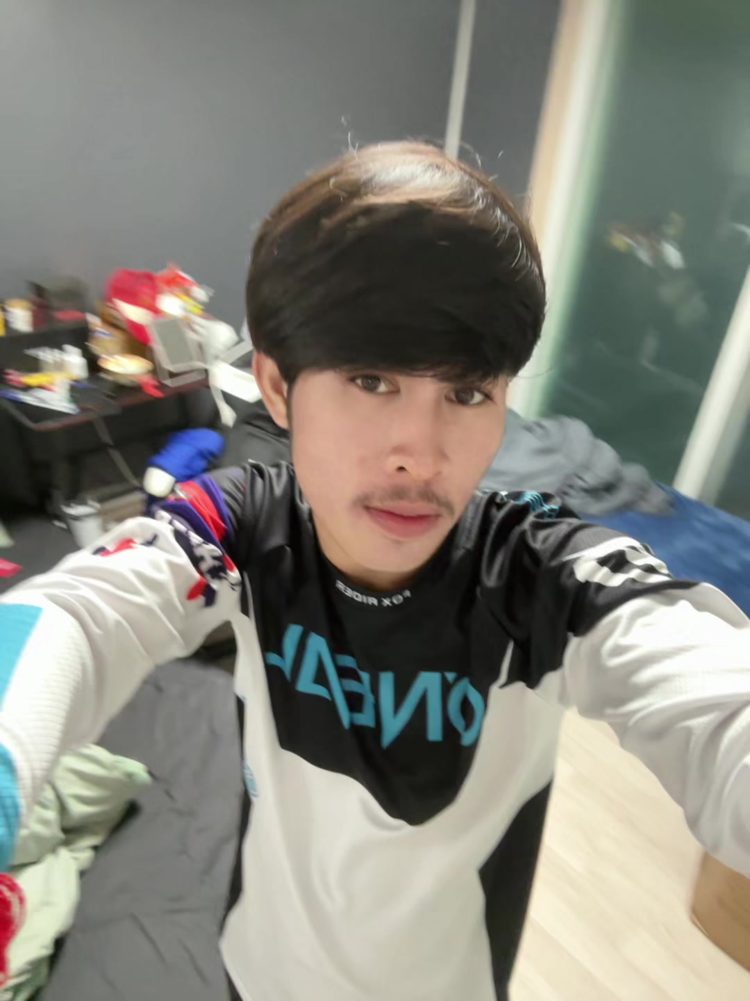 @ហ៊ា-លីន💥