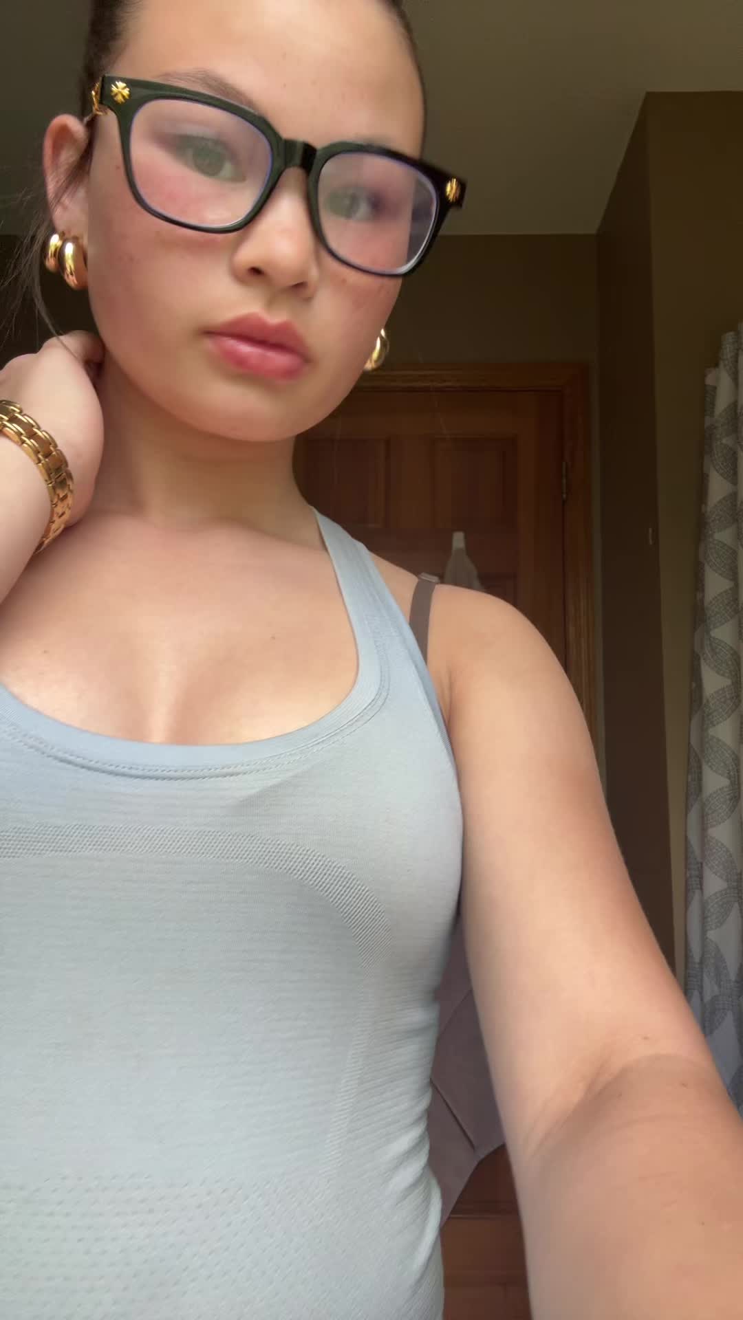 @idkimjustacurlyheadasian