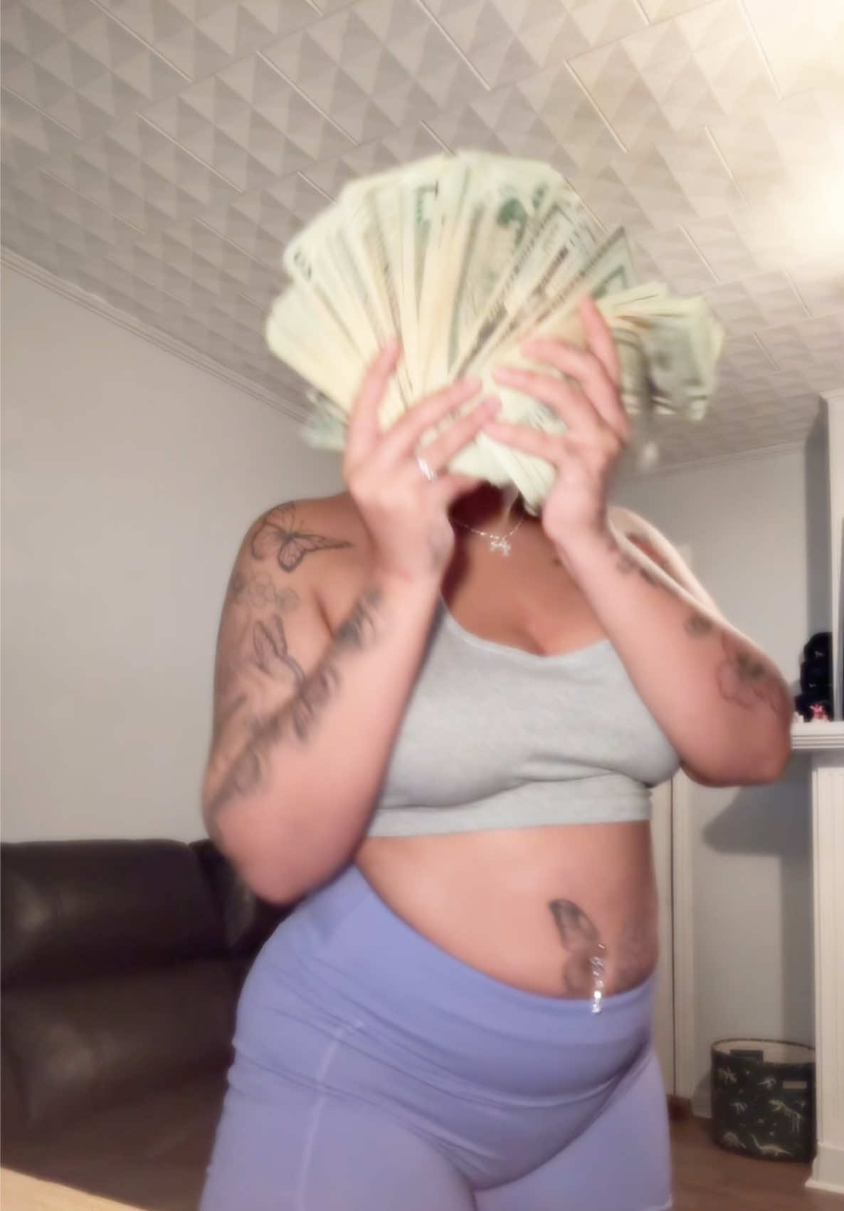 @*Fine ass😍💍*
