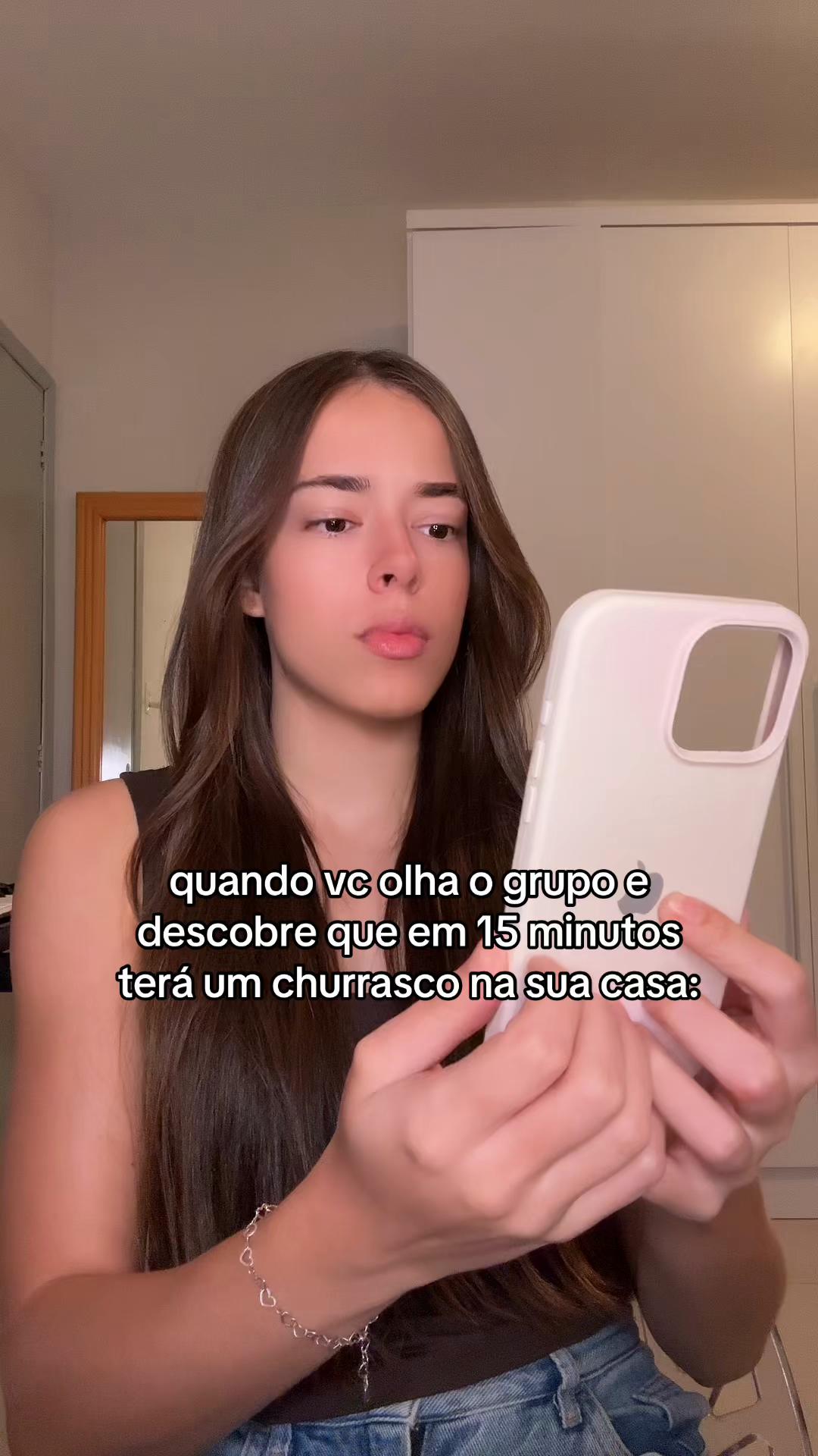 @Julia Andrade