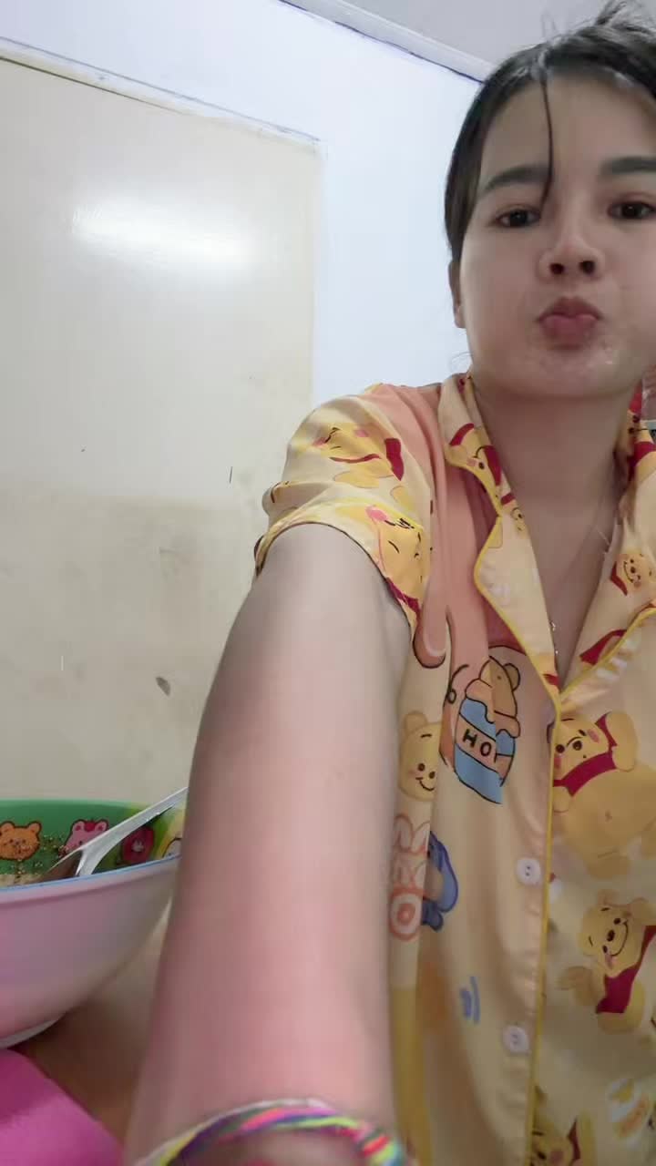 @แพรวา 2543