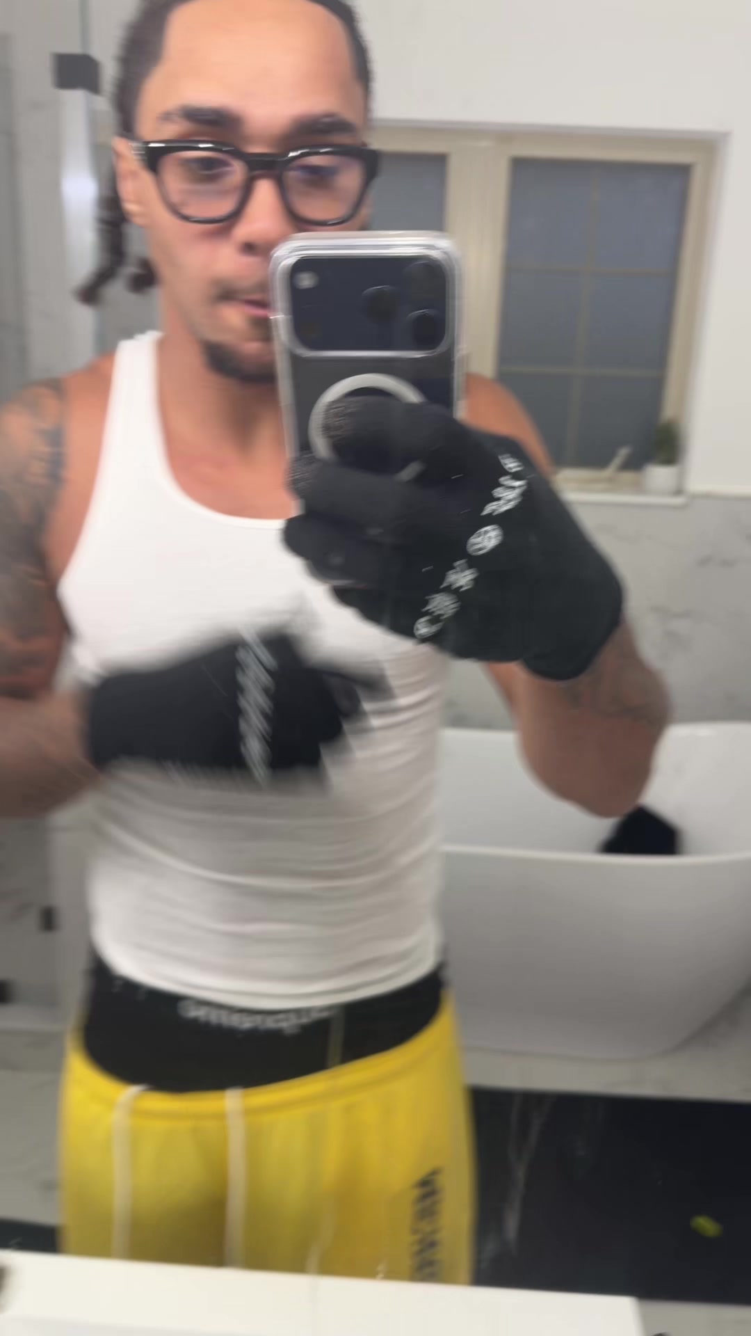 @$