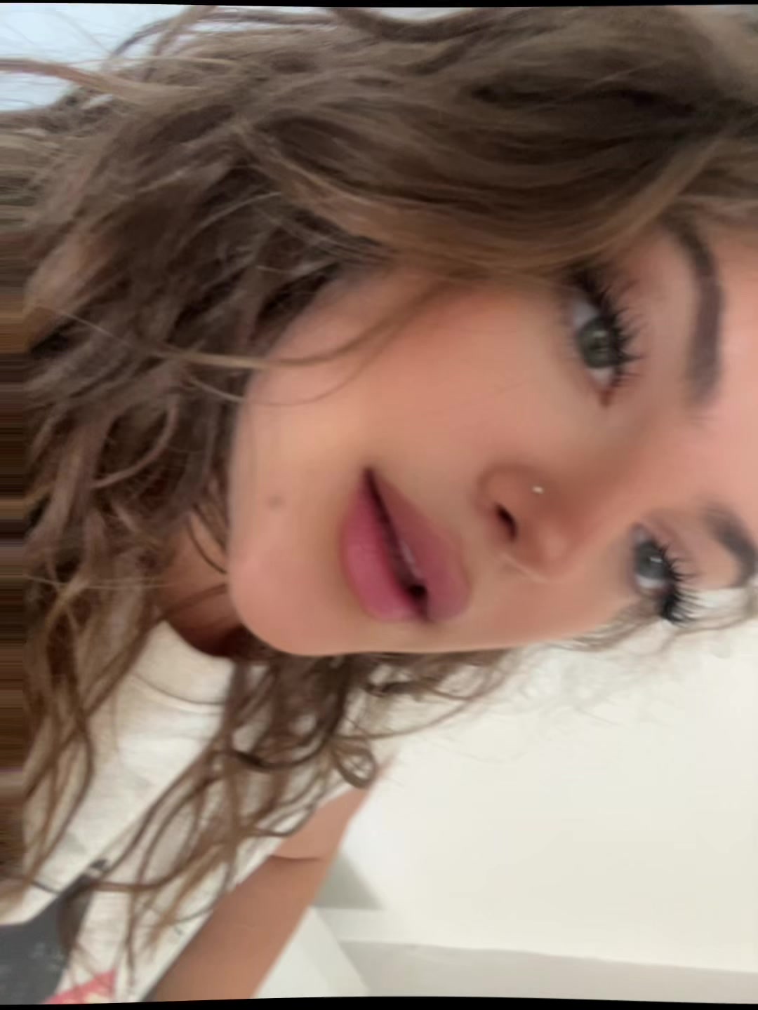 @𝓿𝓪𝓵𝓮𝓷𝓽𝓲𝓷𝓪
