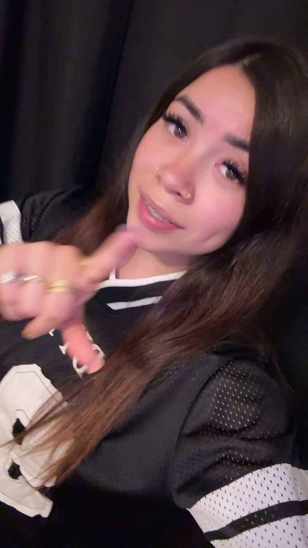 @LaGuera_