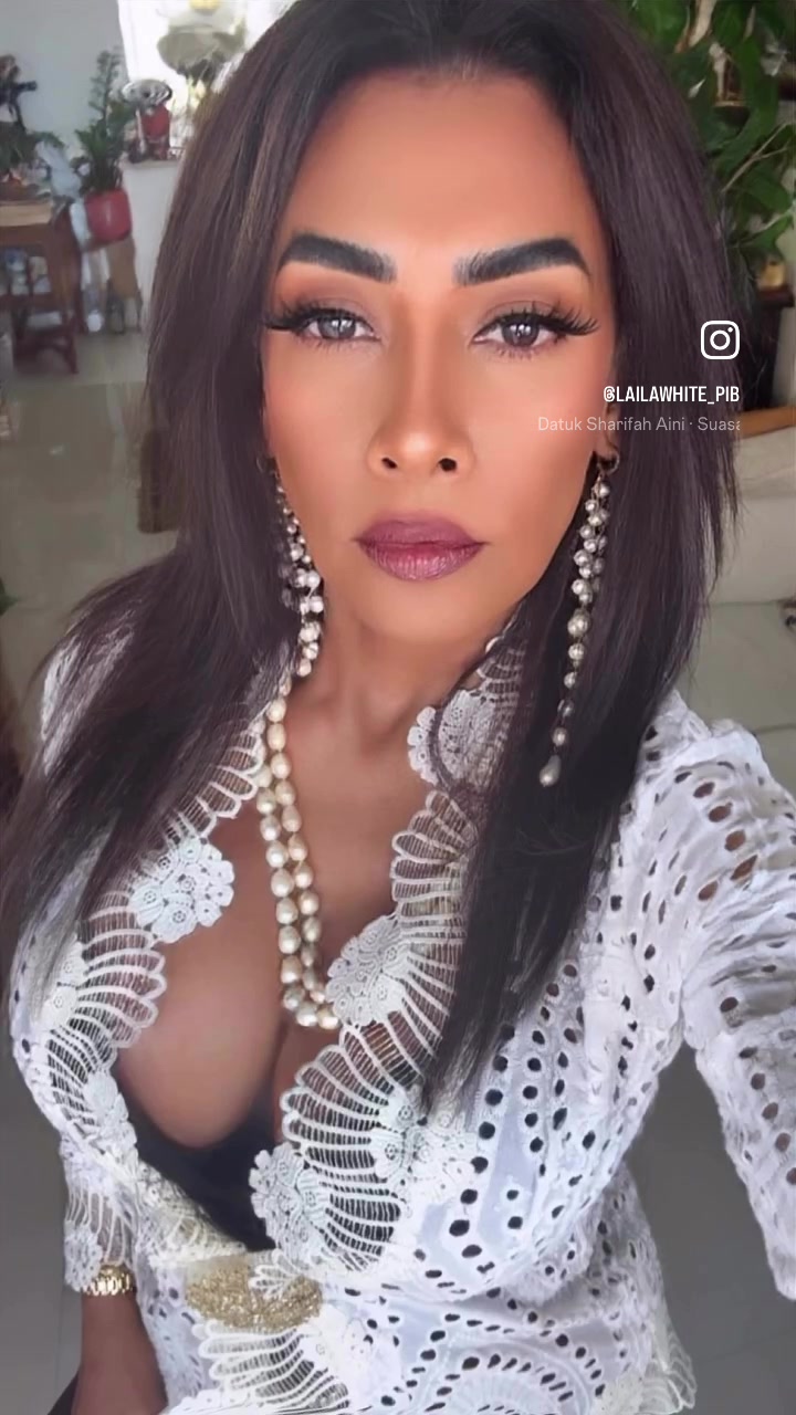 @Laila White
