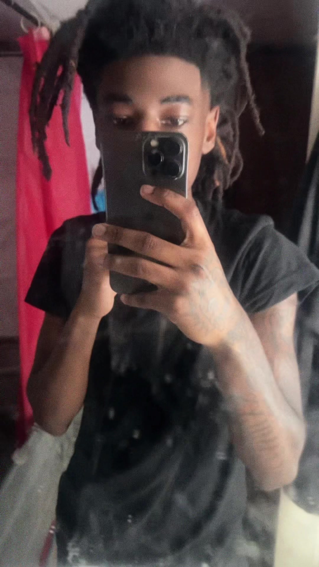 @⃟