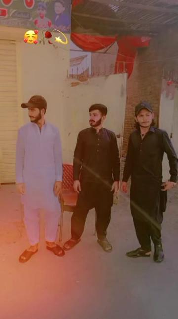 @Ziddi Boy 🙄