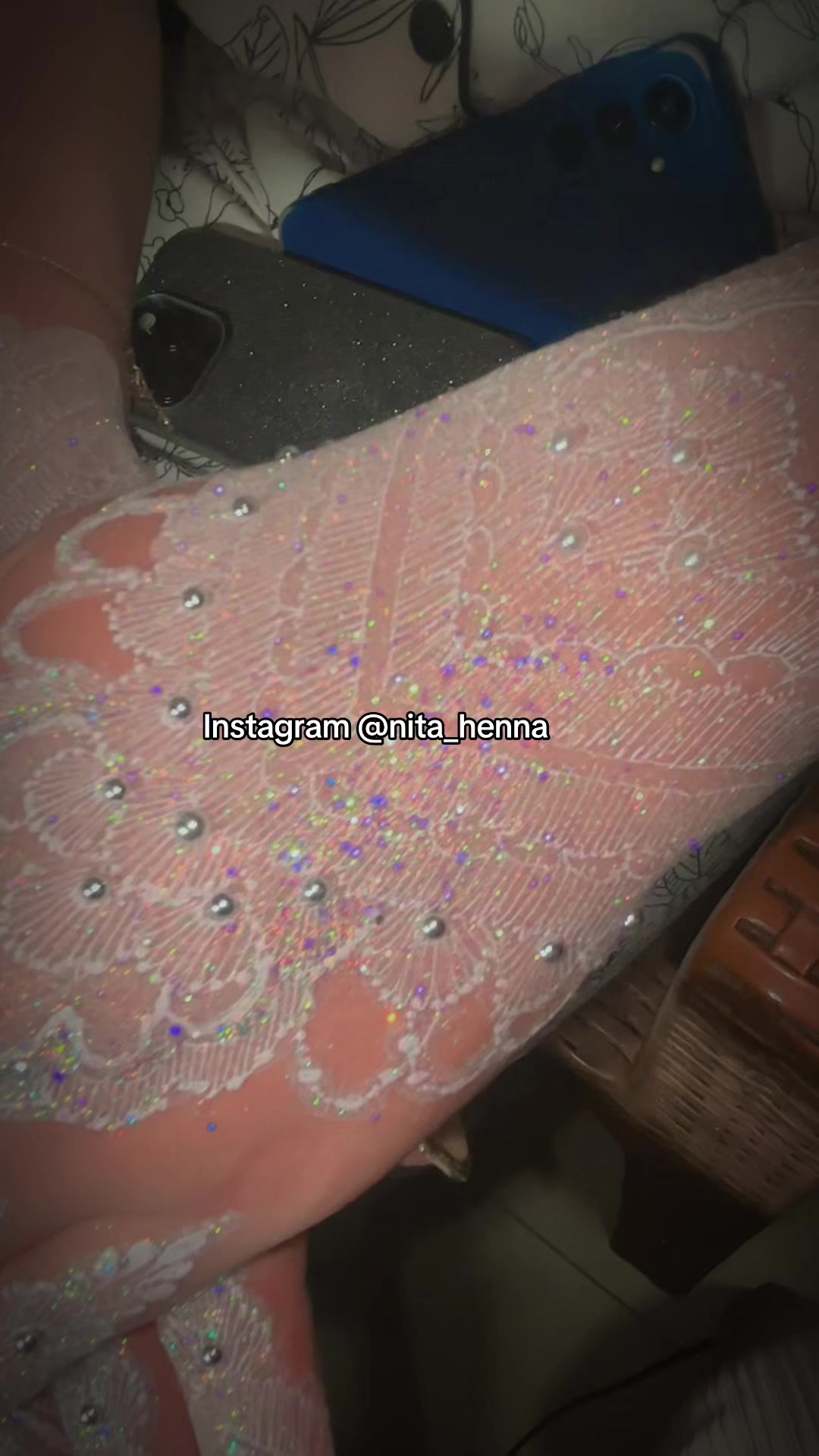 @Instagram nita_henna