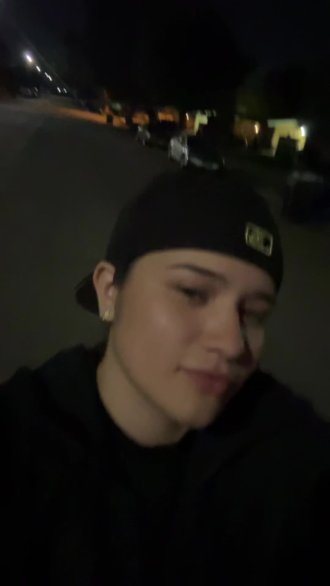 @isabella