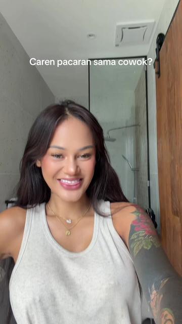 @Carenicholee