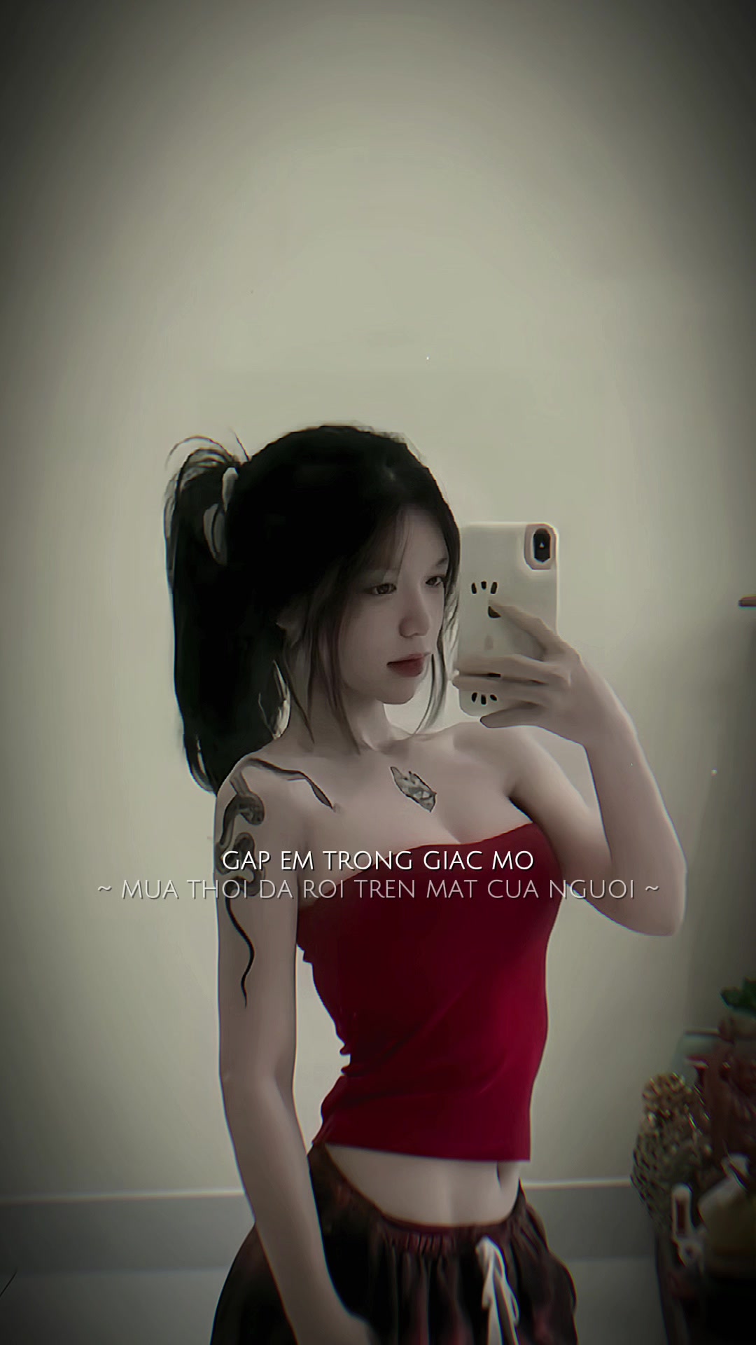 @Tr Nhã Quyên