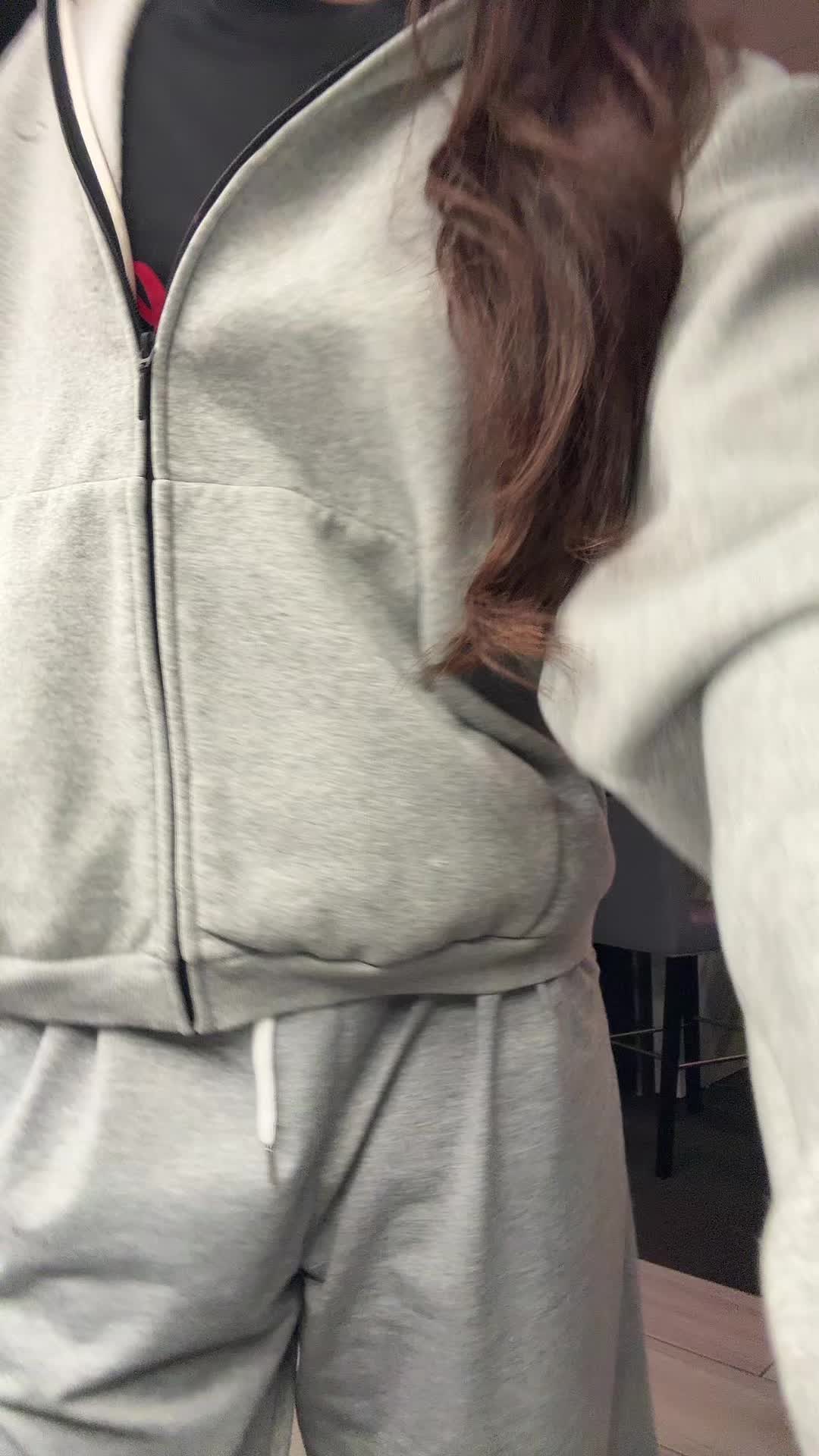 @jjaneedoee