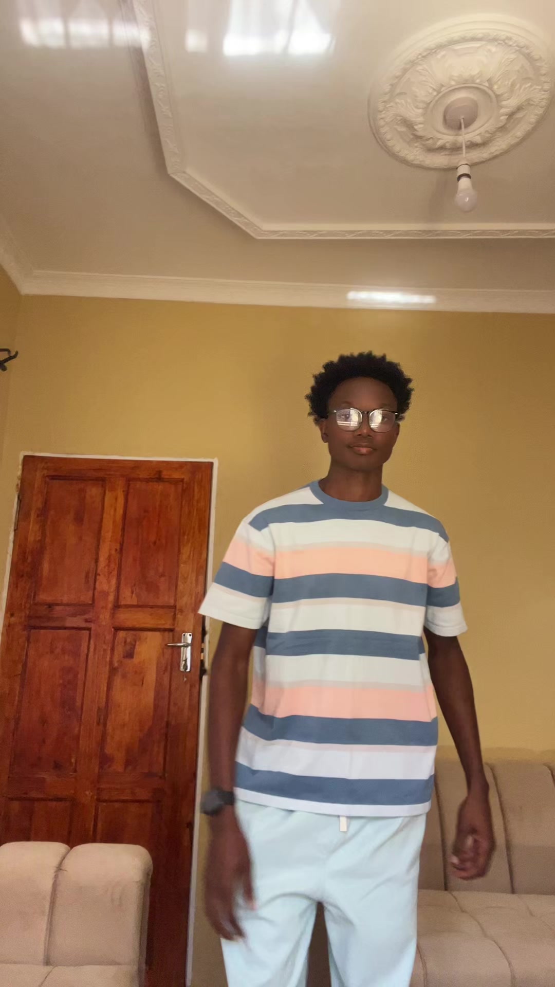 @GREYMOND😈