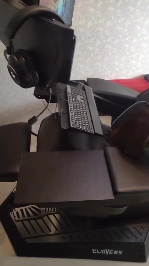 @CluvensGameTech