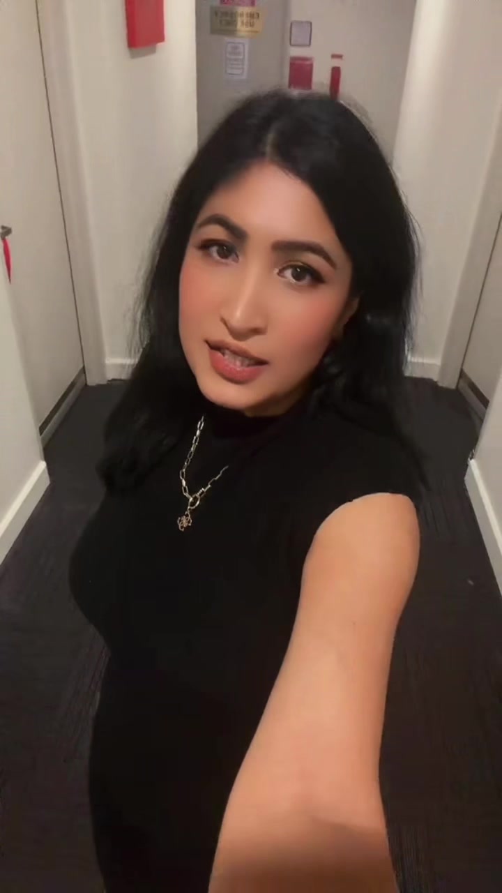 @Rheetu🦋