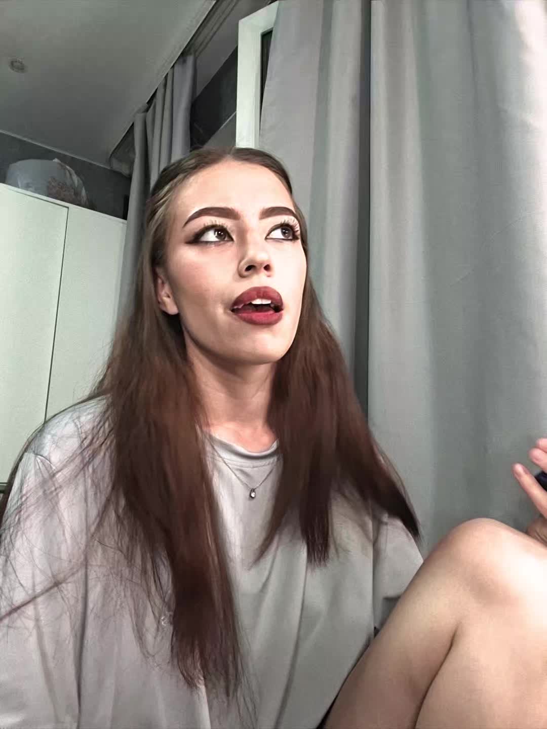 @💋𝒩𝒾𝓀𝓀𝒾💋